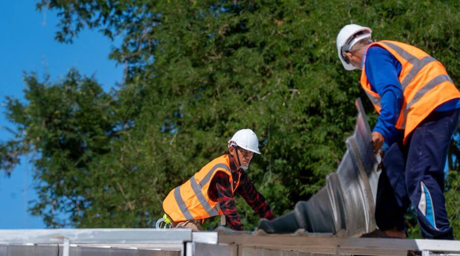 Professional Flat Roofing Installation in Pinola, MS